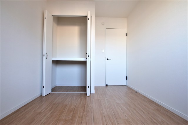 北側2部屋は5.1帖です。