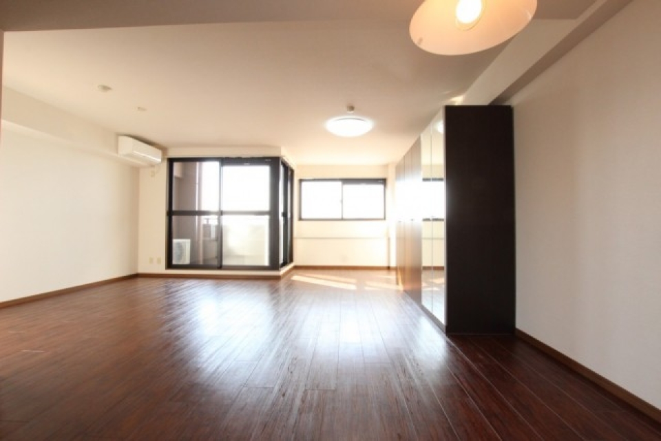 22帖の部屋は見ただけでテンションが上がる。