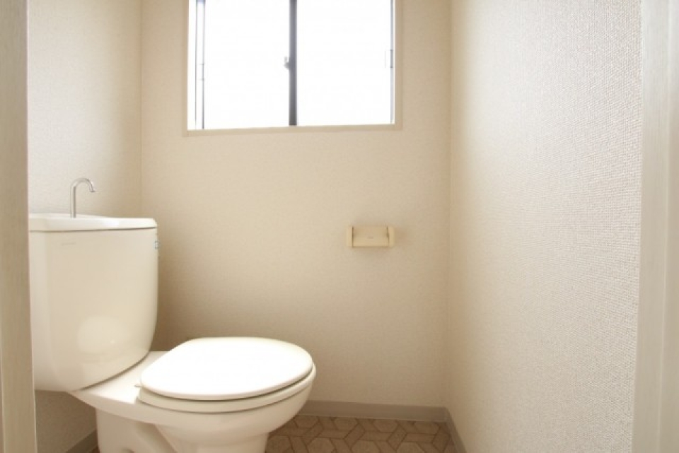 トイレにも窓があります