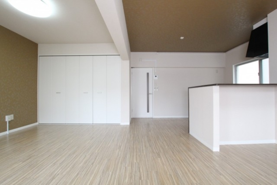 横長のLDKは家具の配置もしやすいのでは？。