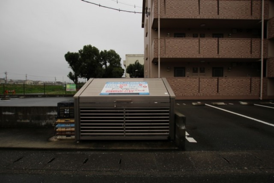 あると便利な敷地内ゴミ捨て場。