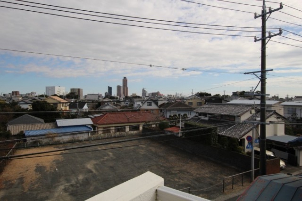 バルコニーから見る景色（ＪＲ浜松駅方面）。
