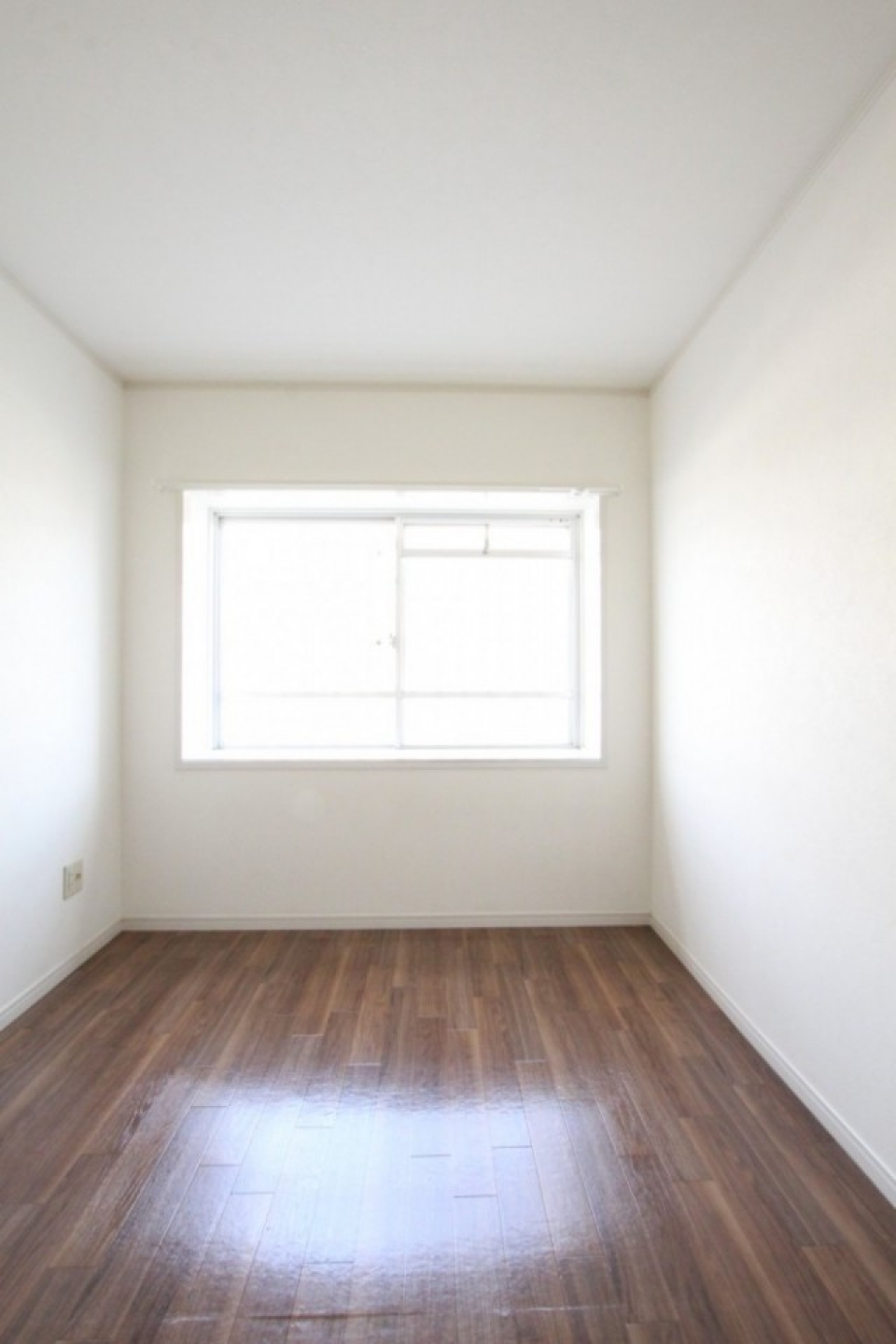 ※こちらのお部屋にはエアコンの取付が出来ません。