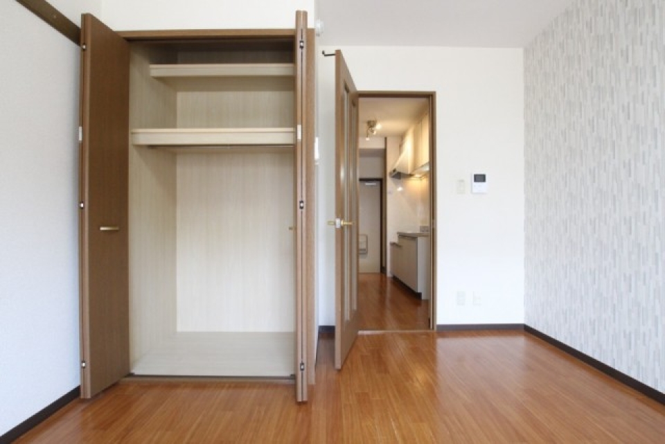 すべての扉を開けて、お部屋の全貌です。
