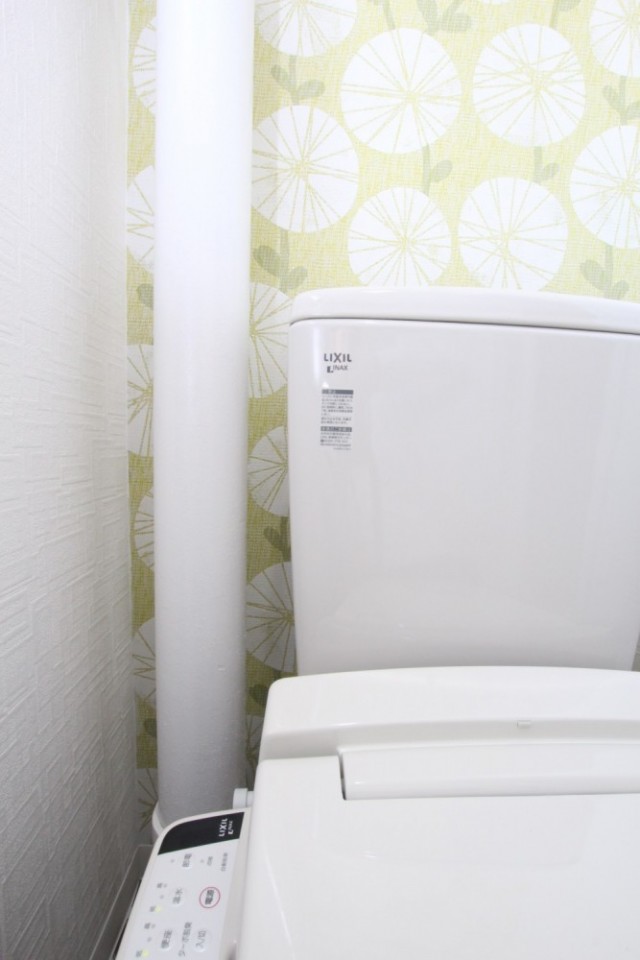 トイレにシャワートイレは、...ありまする。
