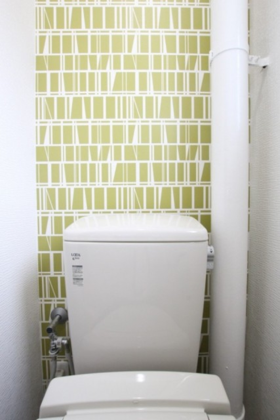 トイレにも窓ついており、換気もばっちりです。