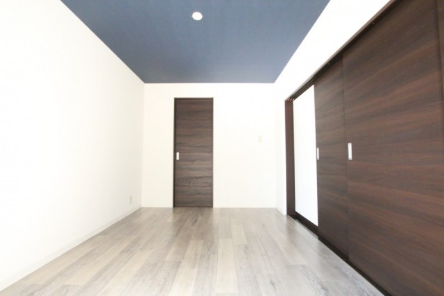 扉を閉めると、独立したお部屋に。便利！
