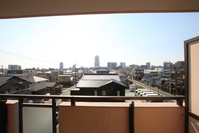 隊長！南約2キロにアクトタワーがせまっています！