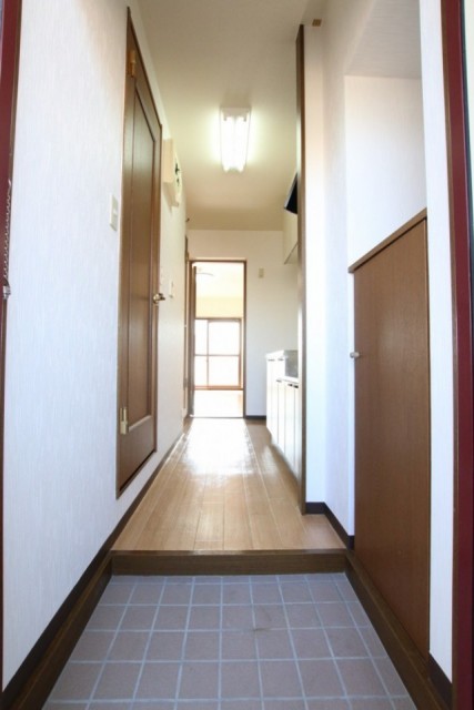 通路幅が若干狭く、狭い所で80ｃｍしかありません。