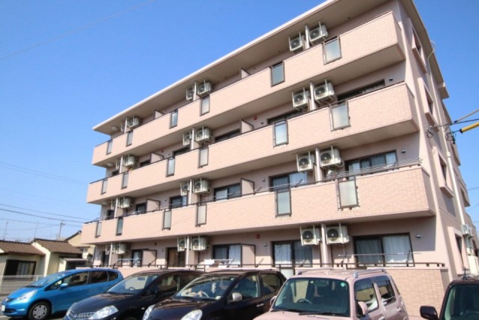 4階が最上階のためエレベーターはありません。