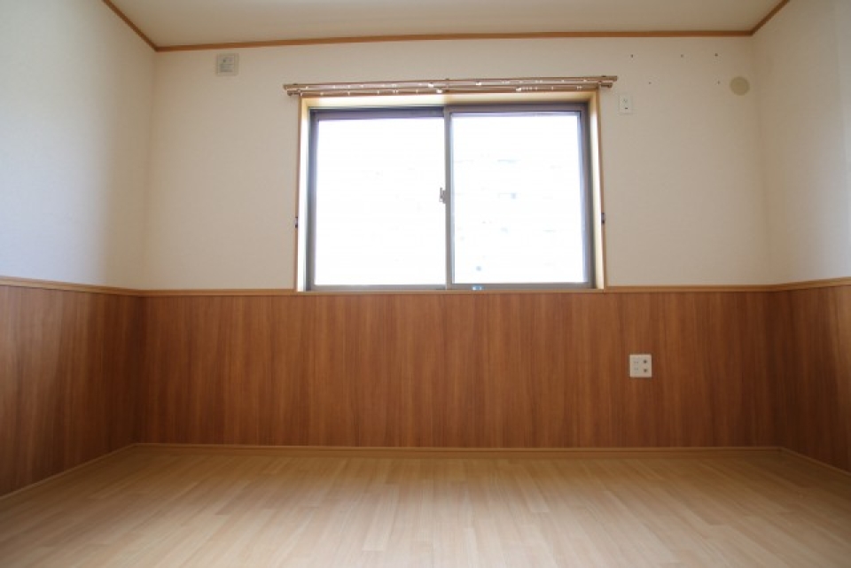1階の洋室は6帖です。