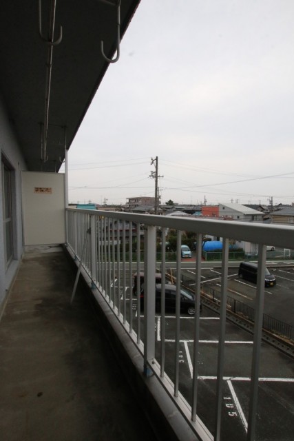 街を見渡すバルコニー。