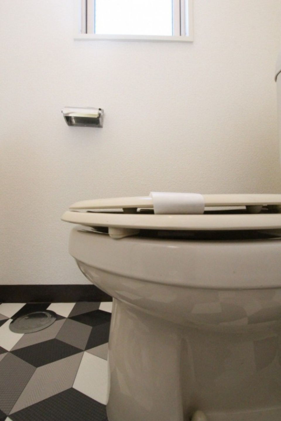 トイレの採光面は嬉しいポイント！