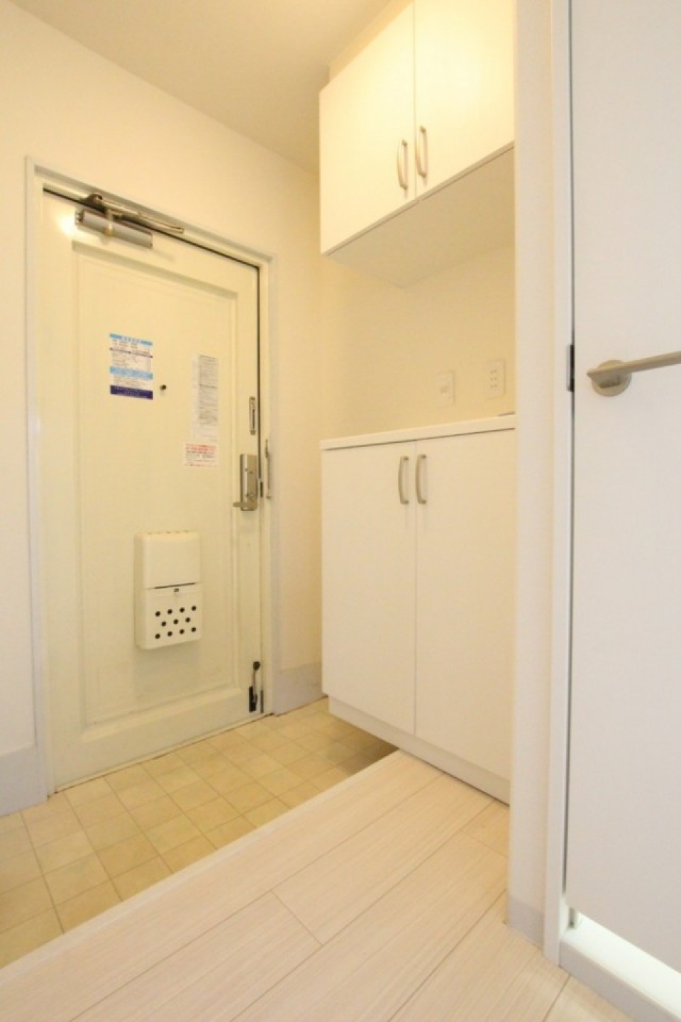 靴箱とプラスαの収納が嬉しい。