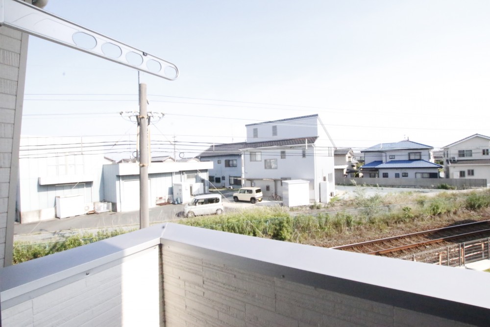 遠鉄の線路がすぐ近くです