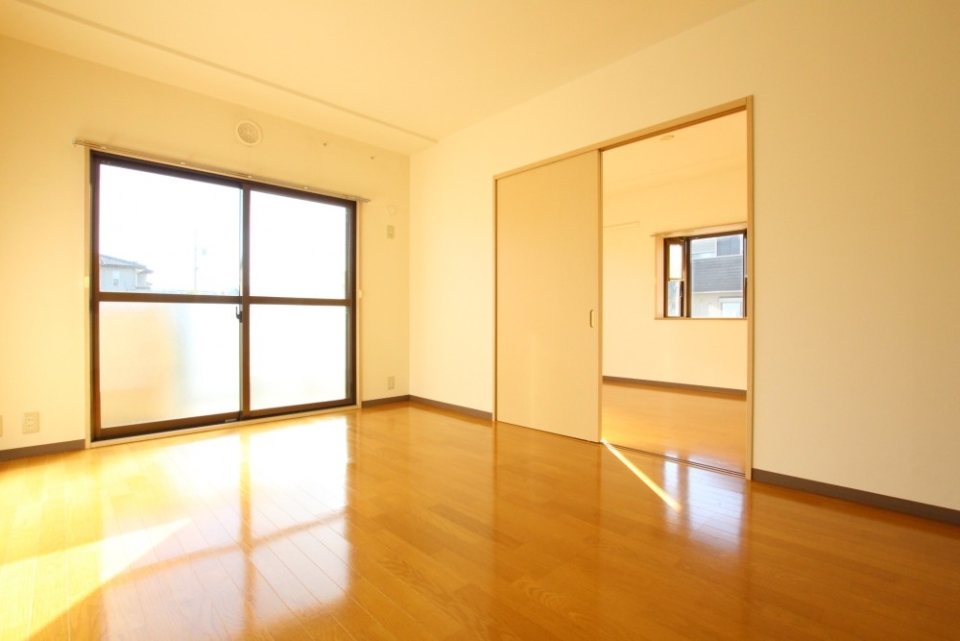 角部屋だから窓がいっぱい。