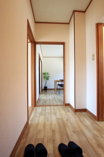 玄関入ると、こんな風景が広がります。
