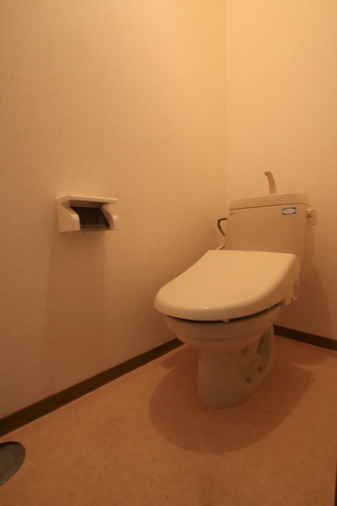 トイレはシンプル。
