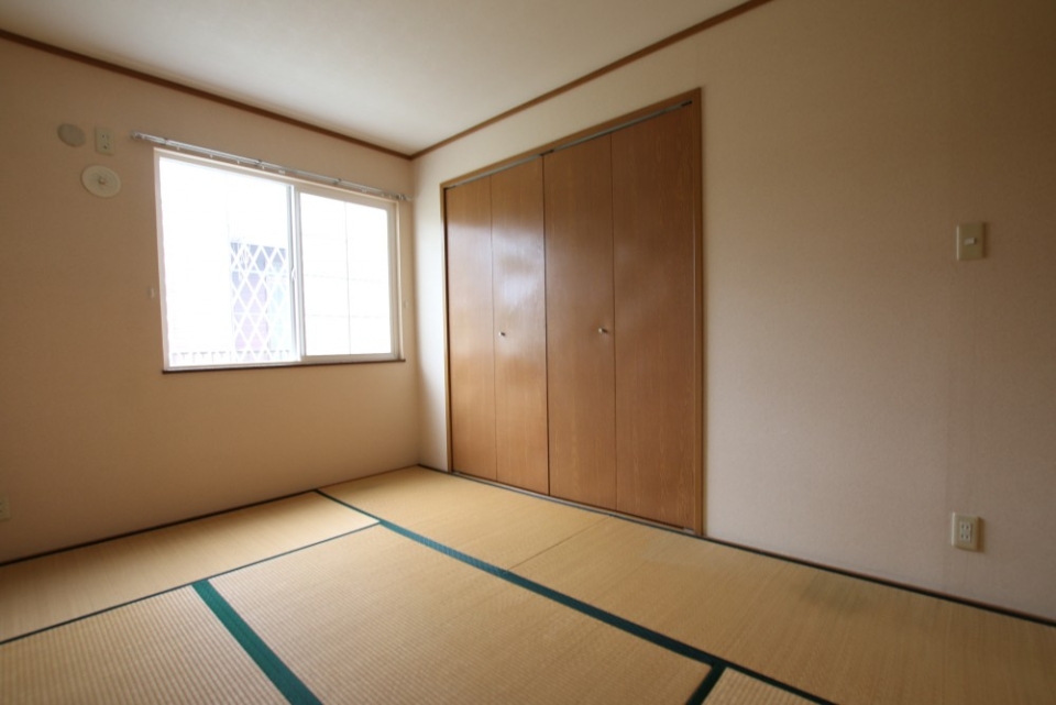 和室、押し入れ完備。