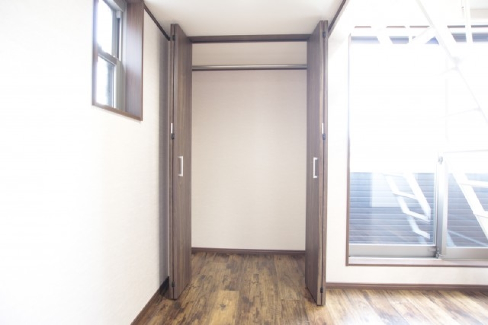 収納はやや小さめ、断捨離しよう