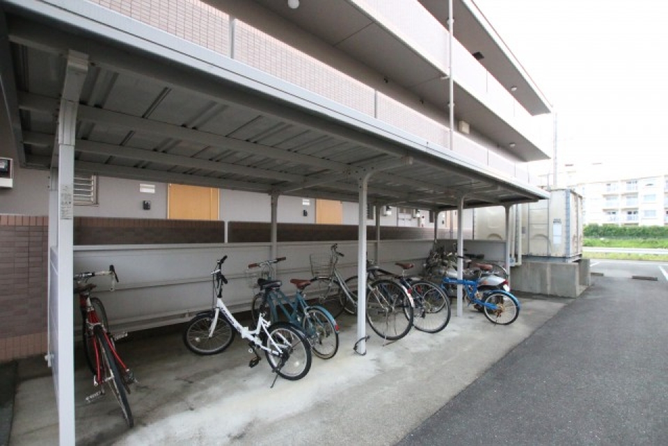 駐輪場。