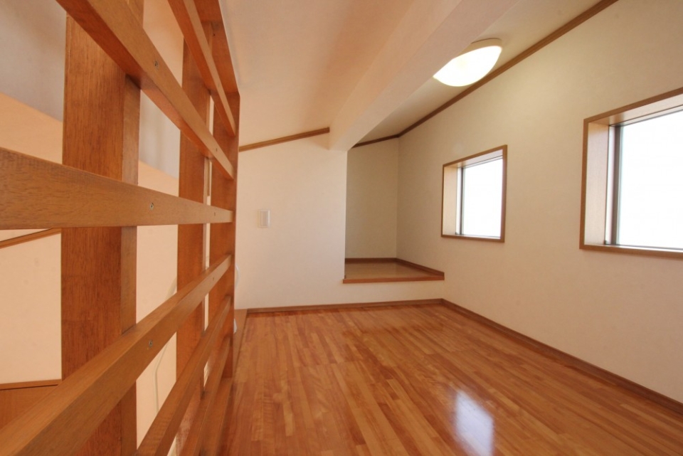 一戸建てを更に楽しむためのロフト部分。いち部屋としての機能も十分です