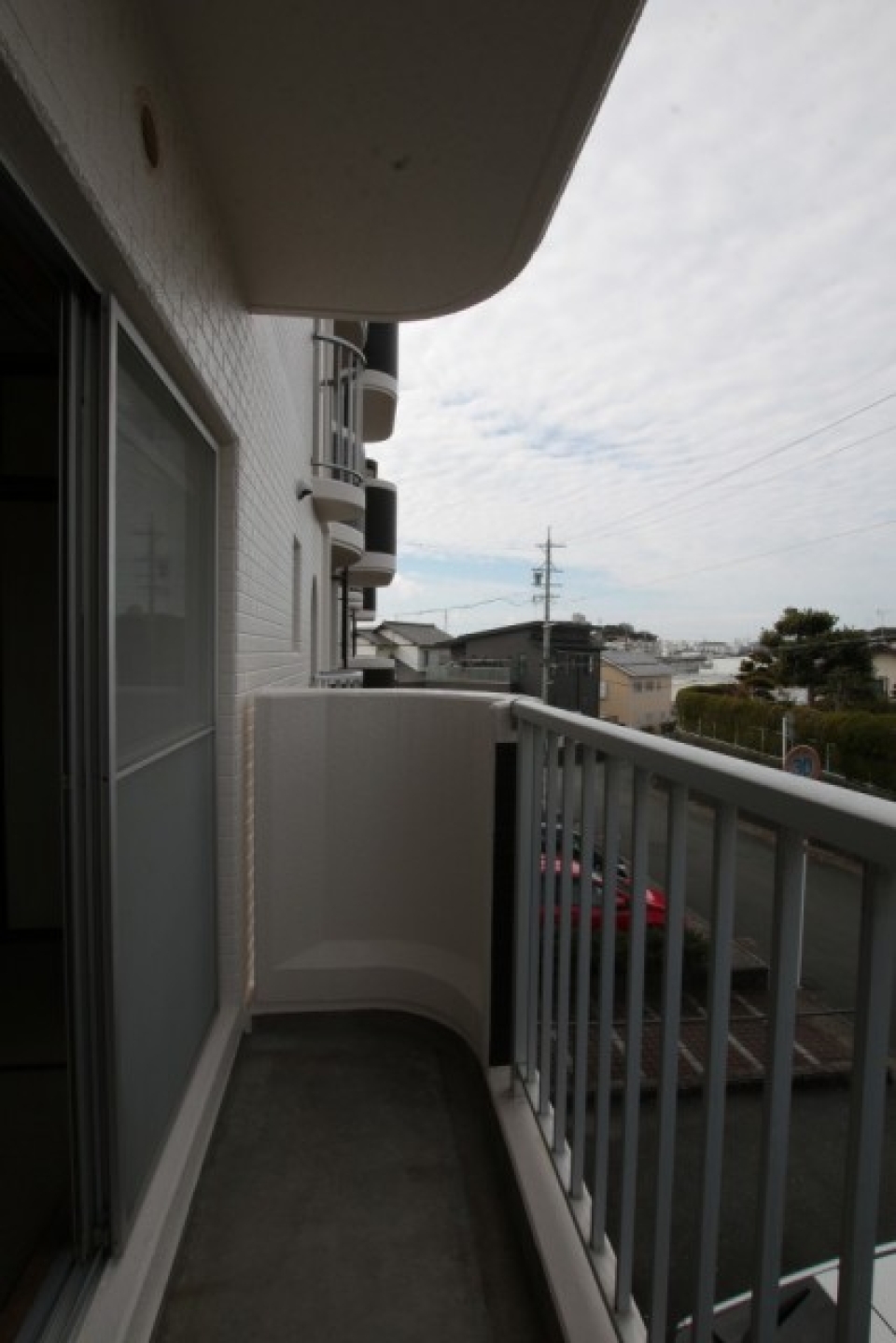 和室北側にもバルコニーがついてます。