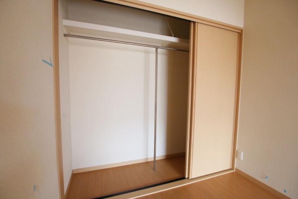 大きなクローゼットもついてます