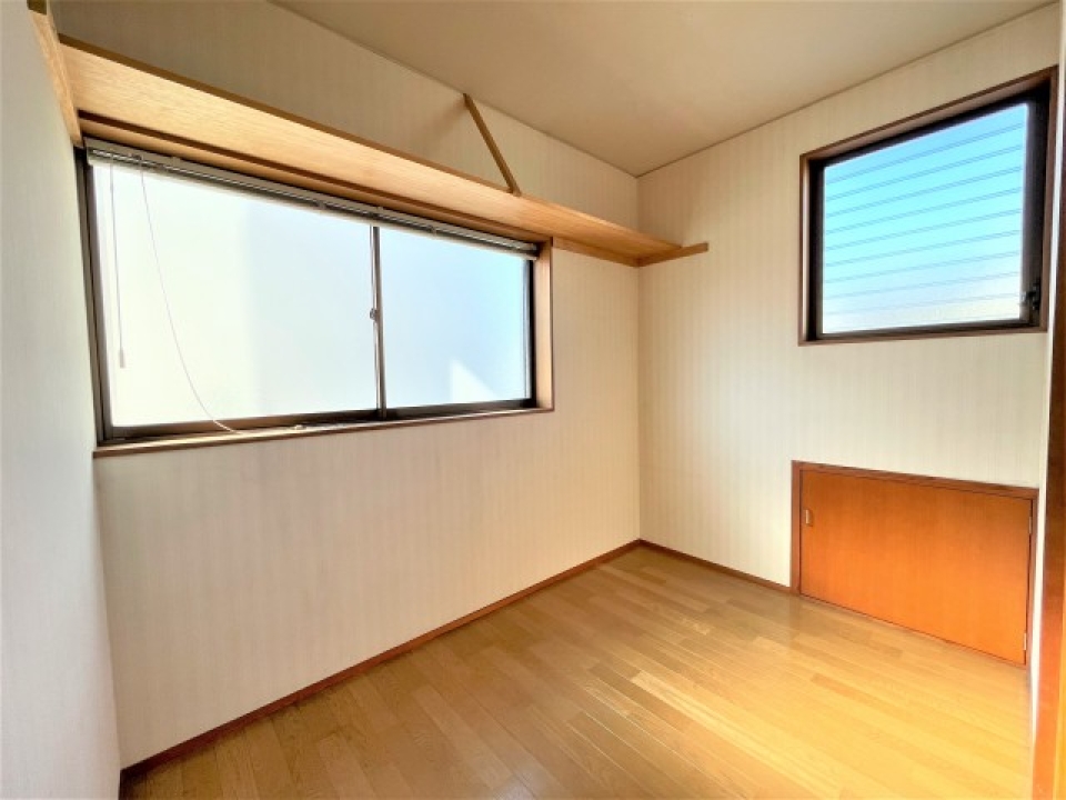 こちらは収納スペース。たくさん収納できそうです。
