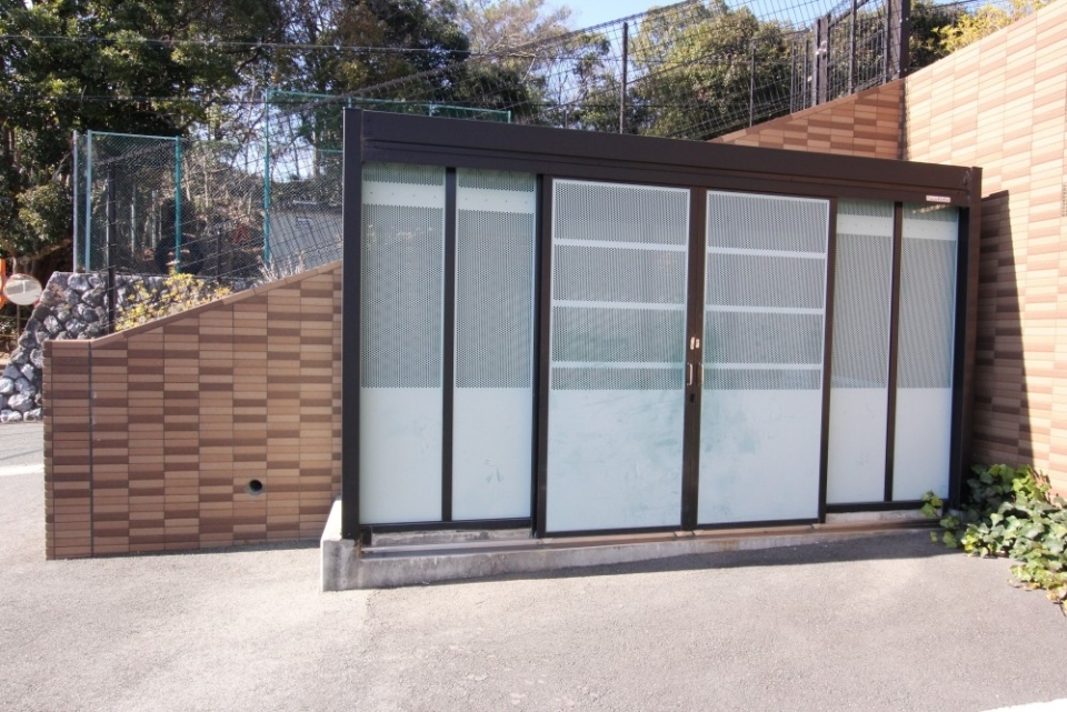 マンション専用のゴミ置き場が。