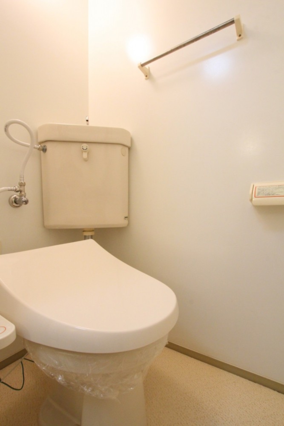 トイレは、ウォシュレットがついています。