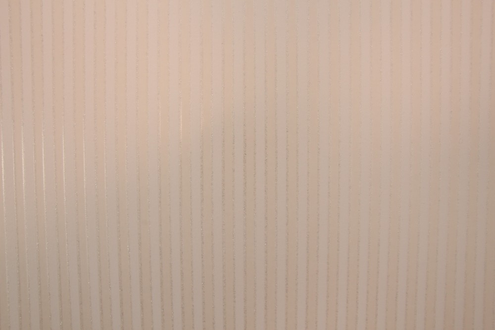 寝室の壁紙よく見れば...。