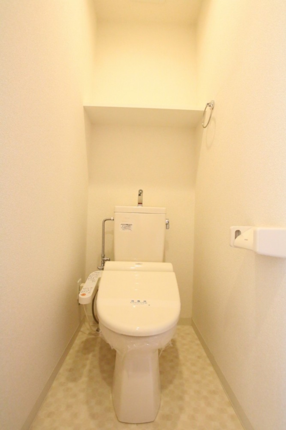 トイレはもちろんシャワートイレ。