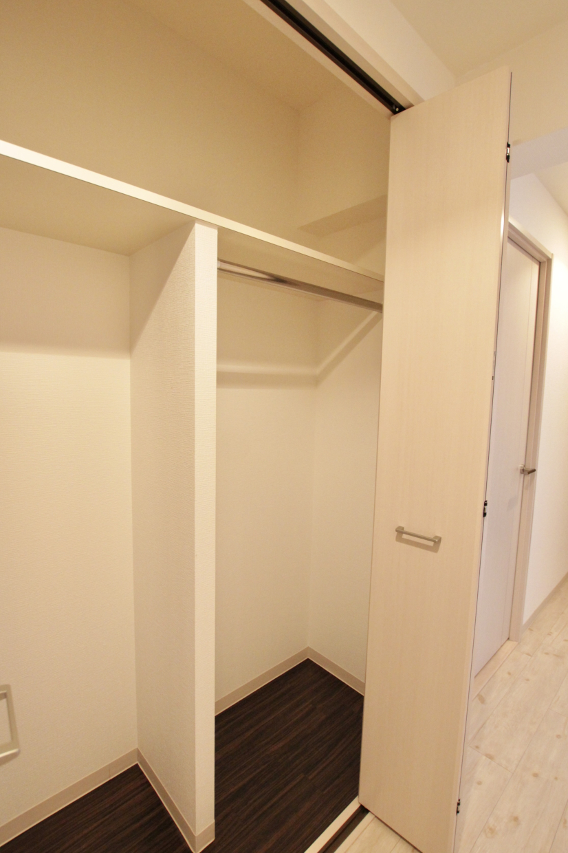 廊下にもクローゼットがあります