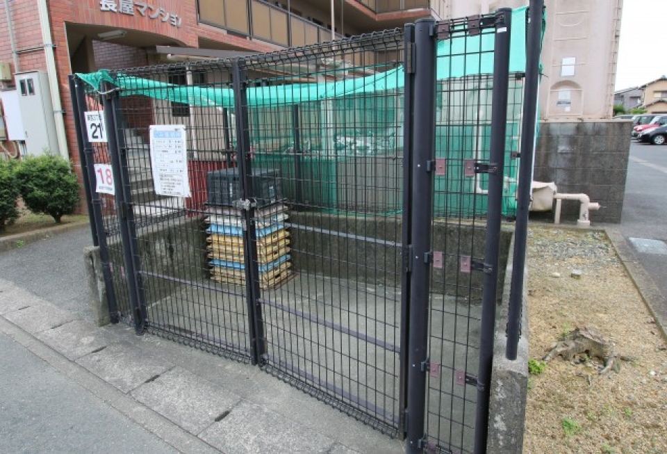 敷地内ゴミ置き場