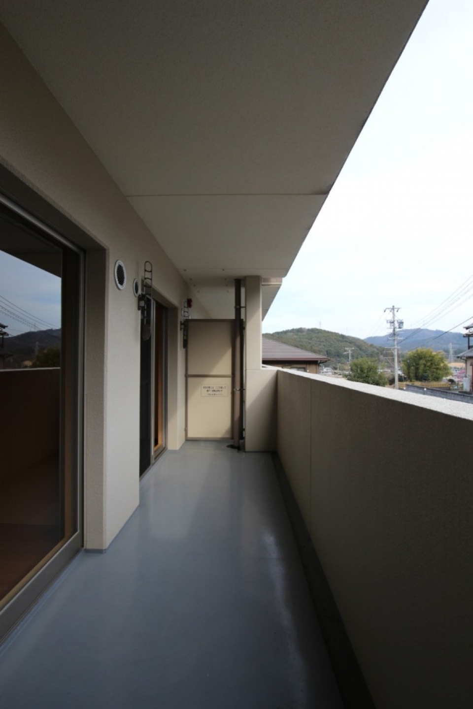 マンションタイプだからバルコニーも広々。