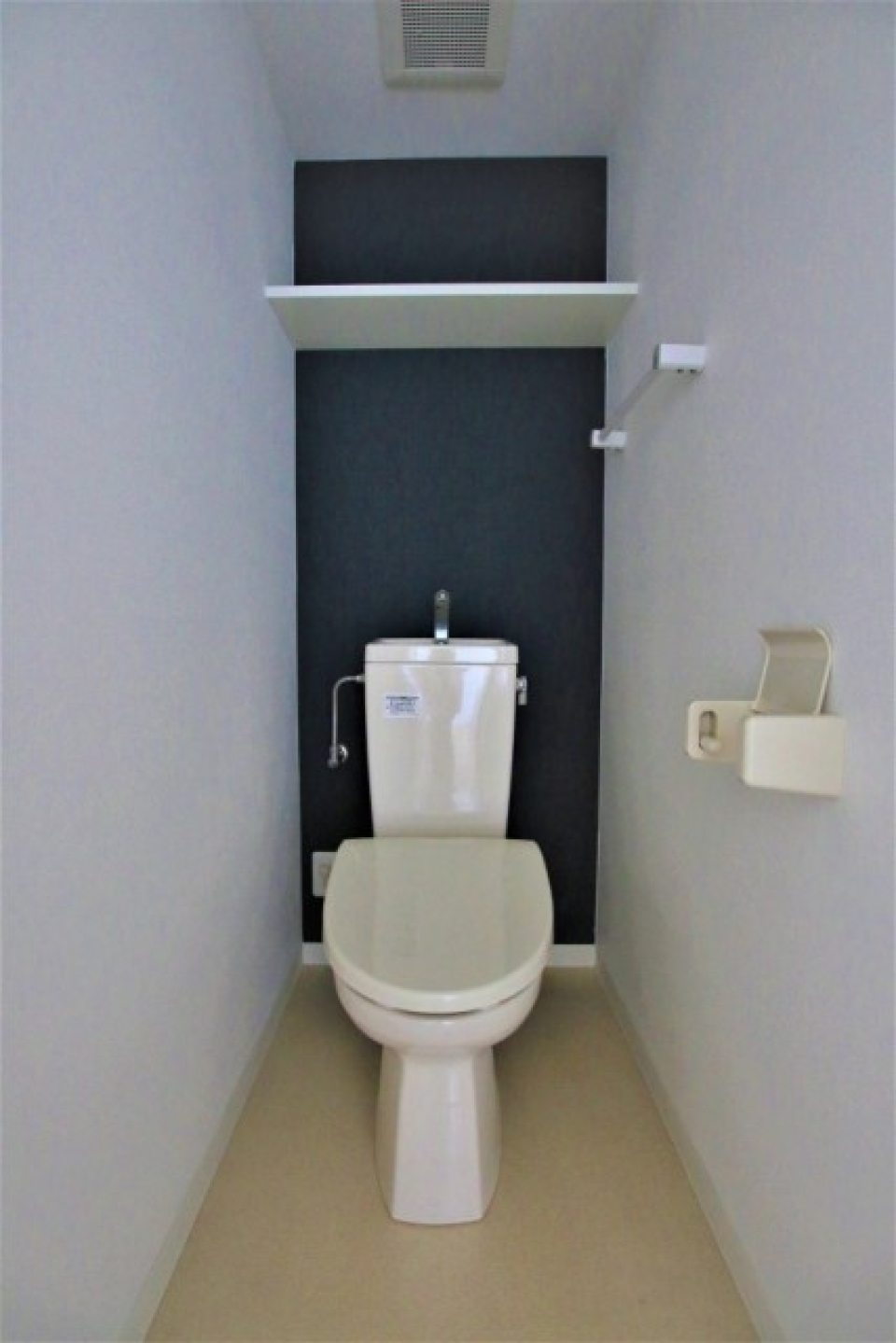 トイレの青も綺麗です。