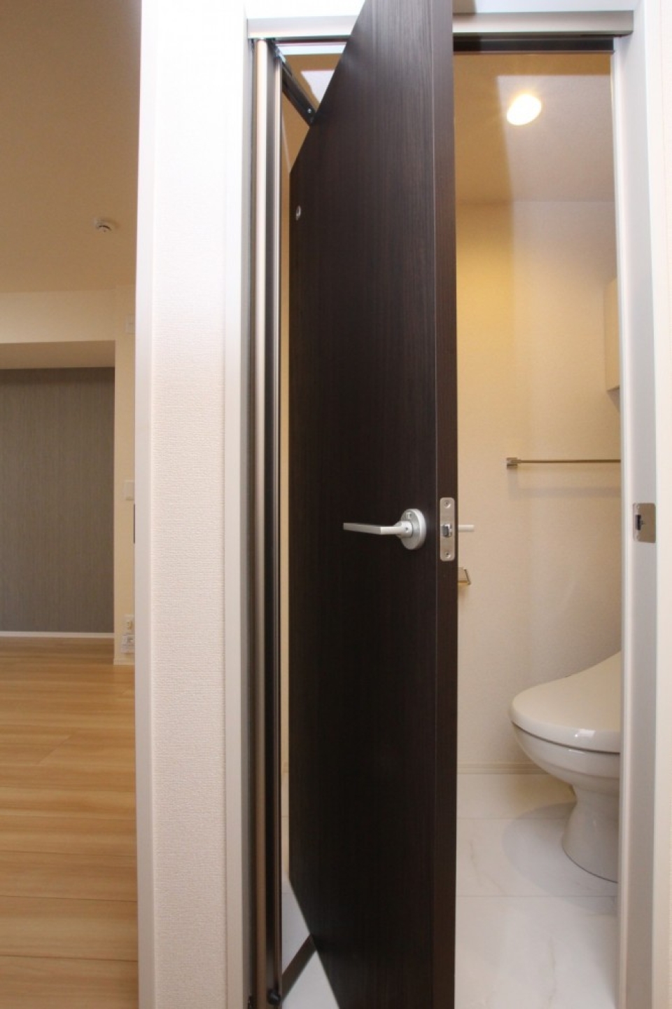トイレの扉面白い。