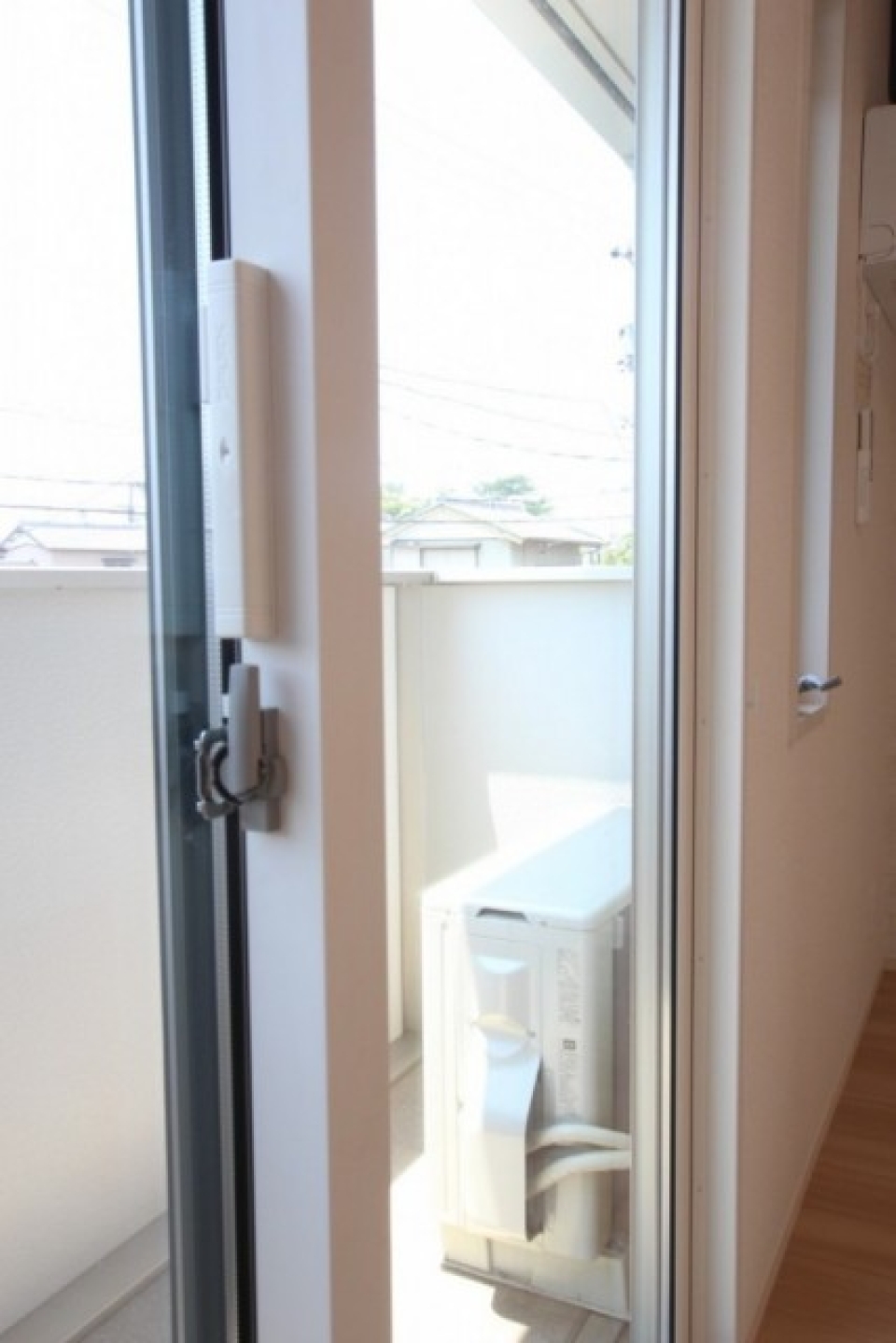 鍵の上にセキュリティー設備！