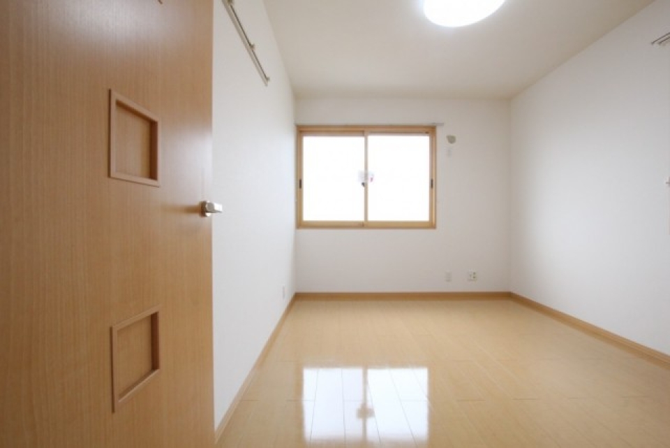 寝室も6帖。