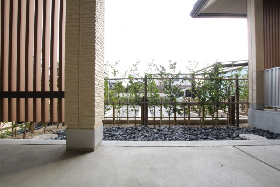 小さな専用庭園付き。