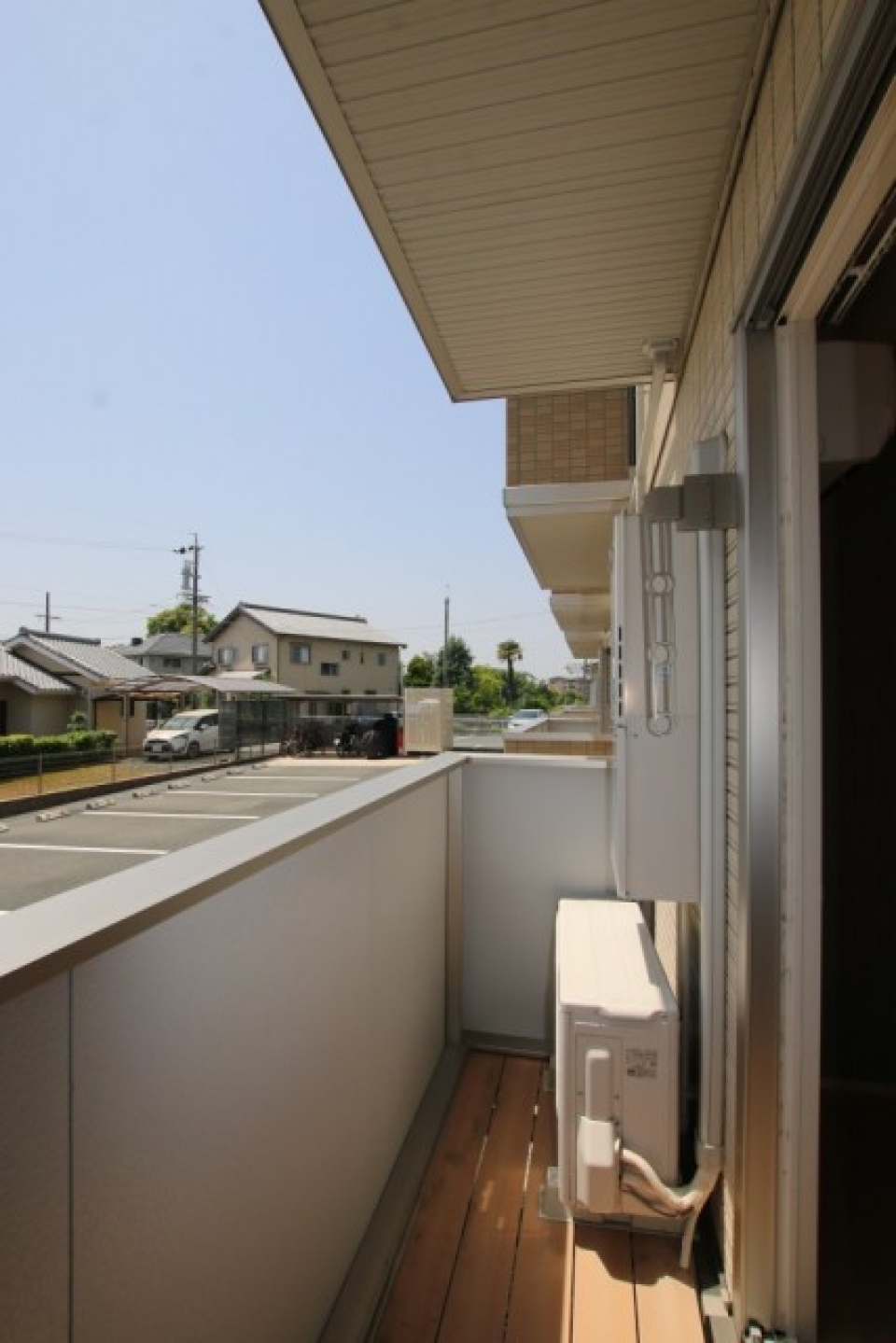 バルコニー。日当たり良好で広めです。