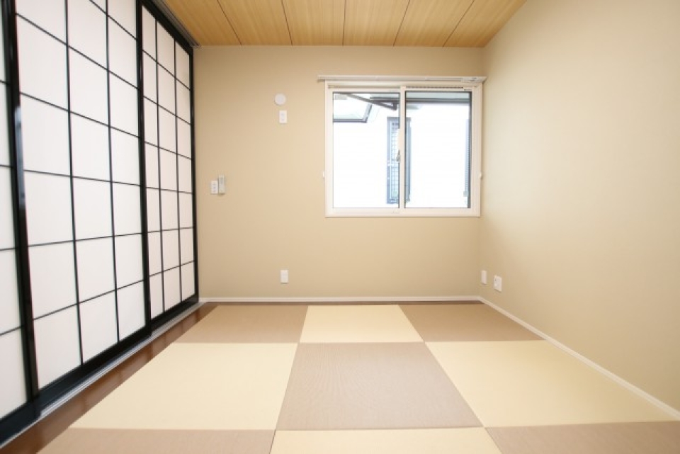 ど真ん中に構える綺麗な和室は4.5帖！