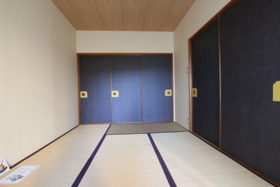 和室は、襖がシックですね