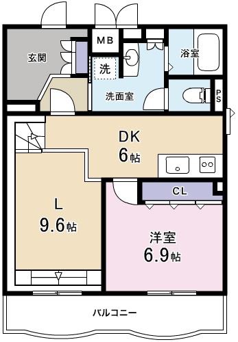 洋室とリビング、どちらもバルコニーに面しています。