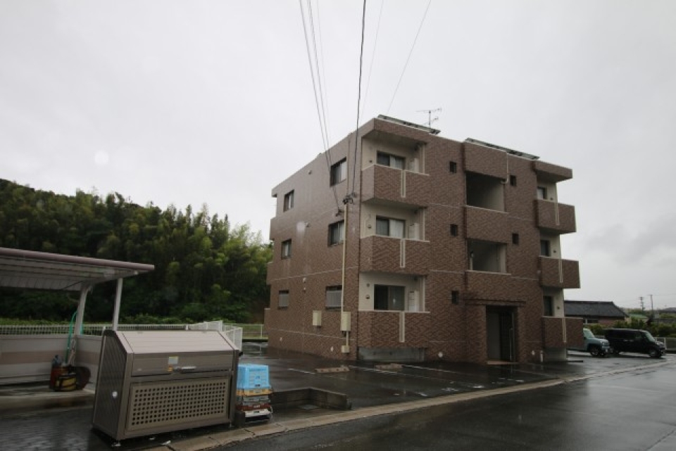 駐輪場、ごみ置き場完備です！