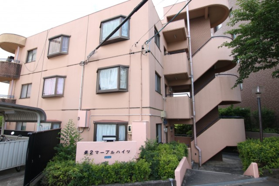 別角度からの外観。