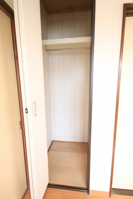 小さなクローゼットも！