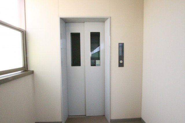 エレベーター付いています。