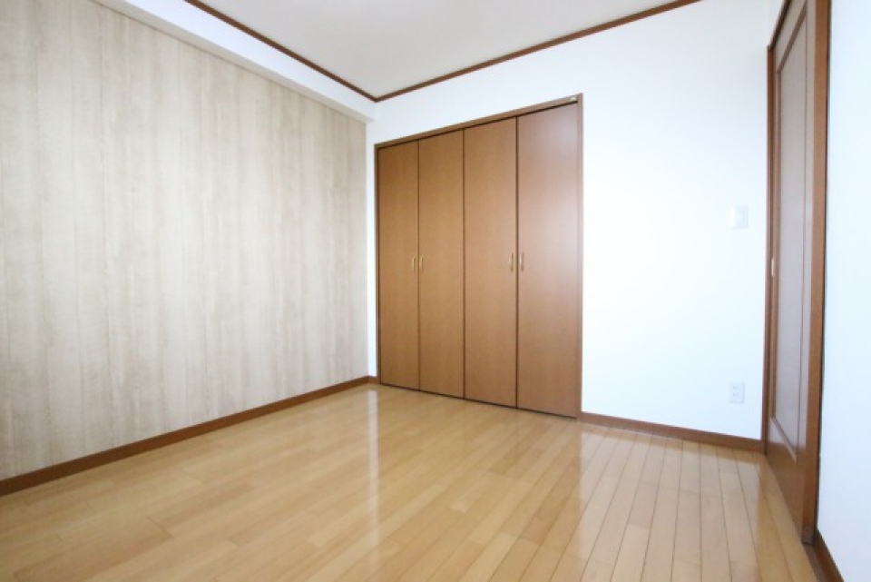 洋室5.2帖。クローゼットついています。